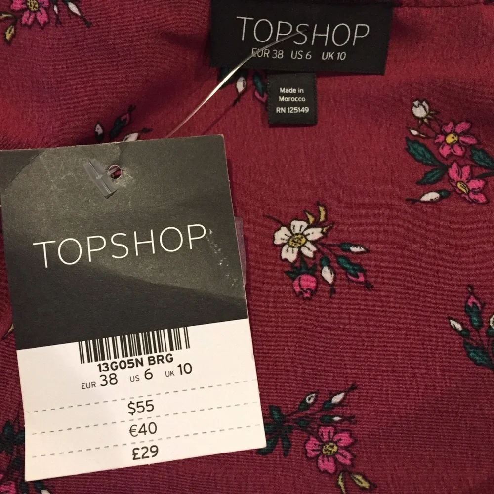 NWT TopShop Ditsy Print Frill Blouse 6 burgundy floral - Picture 5 of 6